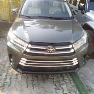 Toyota Highlander Limited- 2017